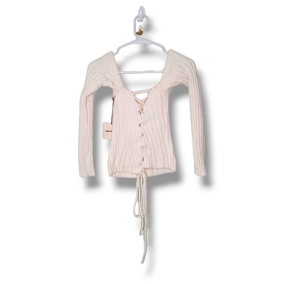 NWT Revolve Superdown Sherrie Lace Up Back Sweater in Ivory Sz S - Picture 10 of 12